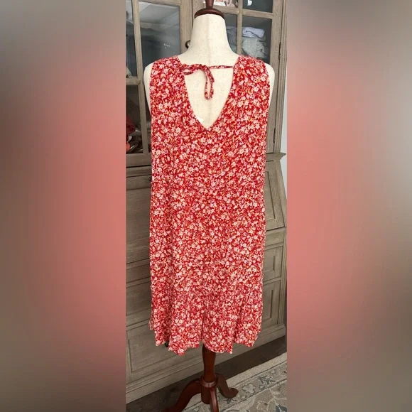 NWT Floral Red Sleeveless Dress with Tie Back -3X - Picture 5 of 10